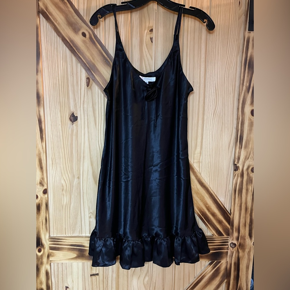 Rosette Flounce Nightie Black M